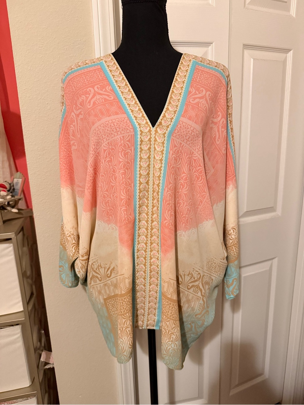 Like new Pink Aqua Boho V-Neck Tunic by Rose & Olive size large